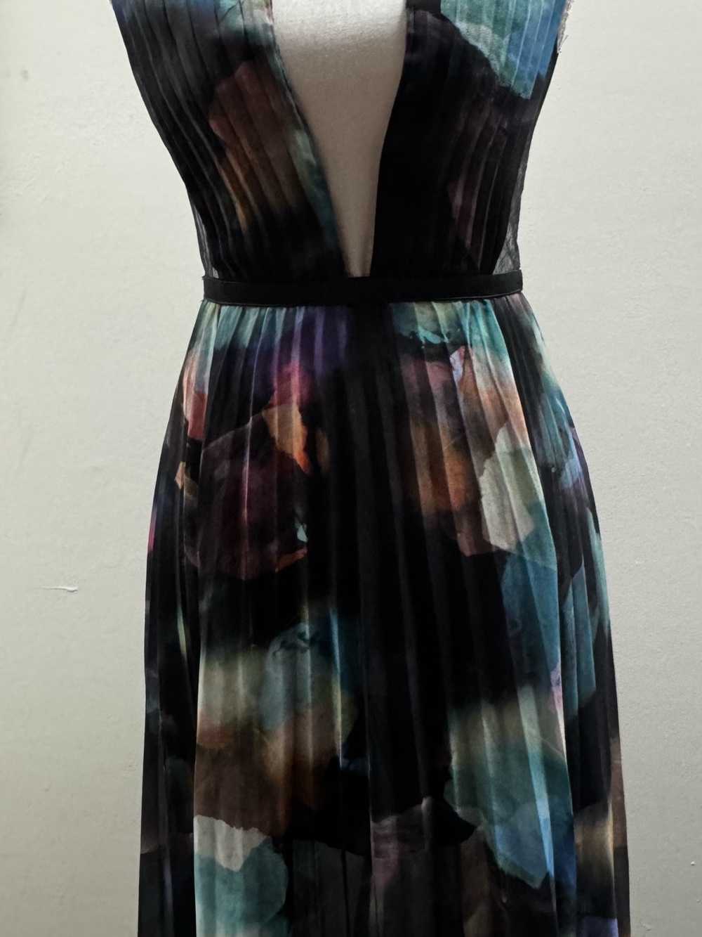 black and floral Mesh Maxi Dress Bebe Sz Small